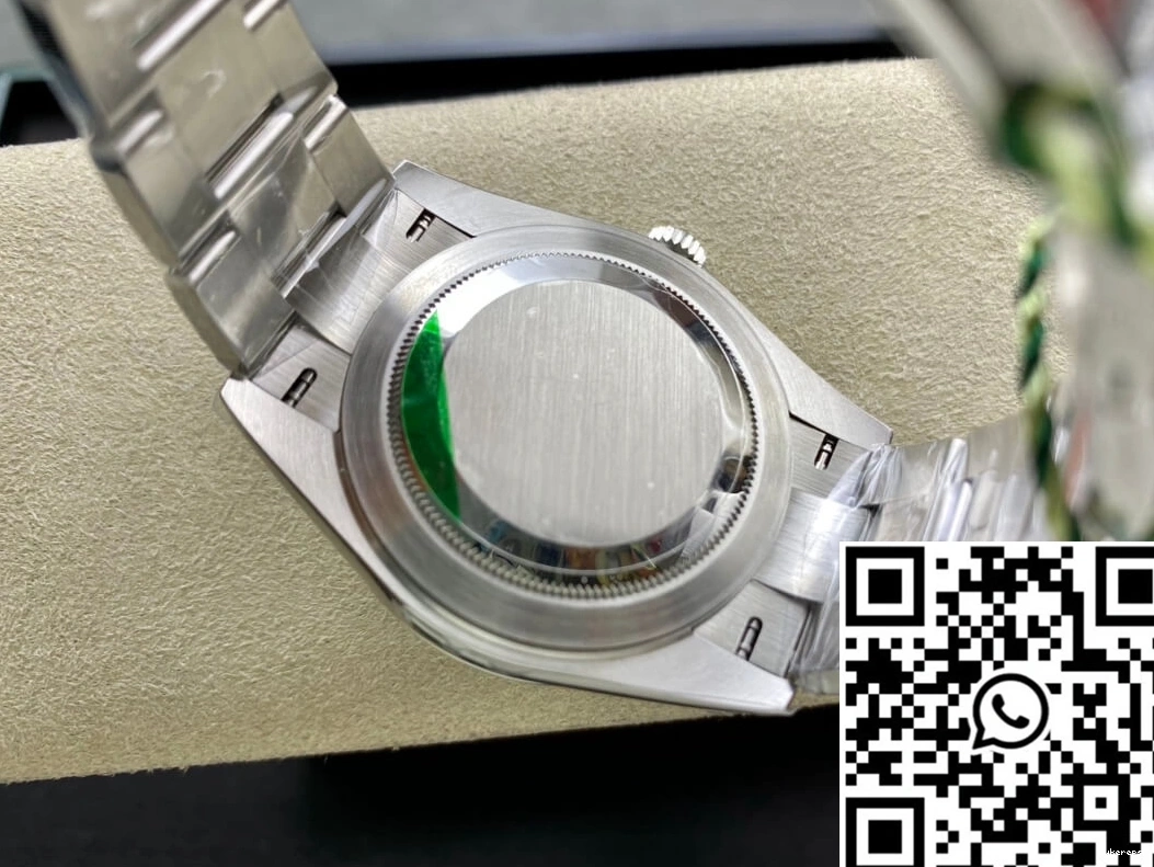 Factory Blue M126300-0001 Datejust 755 Dial VS Rolex Versatile 0801